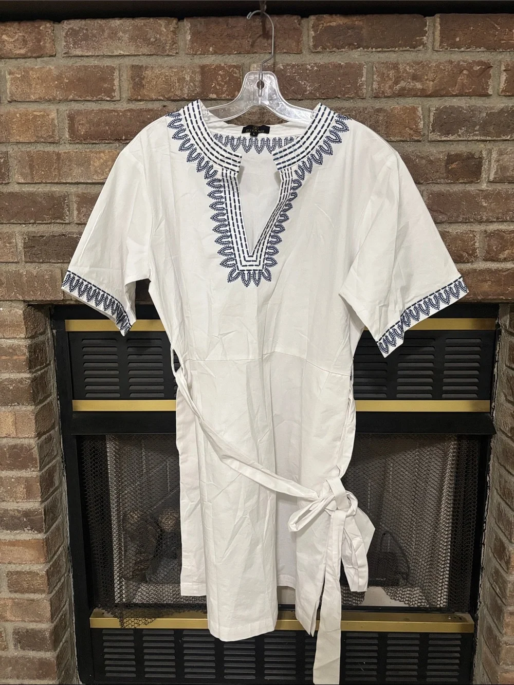 D’iyanu White Embroidered Tunic - Blue Trim Tie Waist Dress Size L NWOT